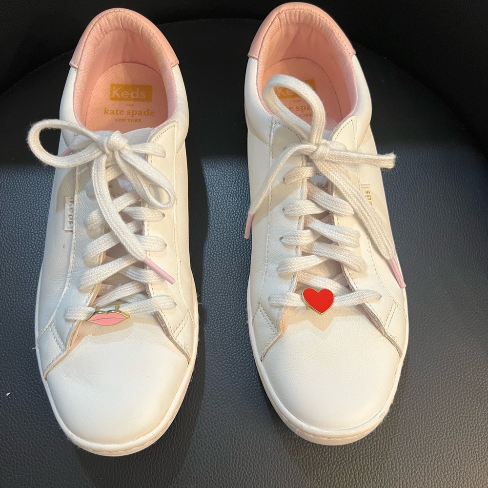 Kate Spade Keds woman’s Size 7.5 sneakers